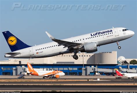 D AIUY Lufthansa Airbus A320 214 WL Photo By Wolfgang Kaiser ID