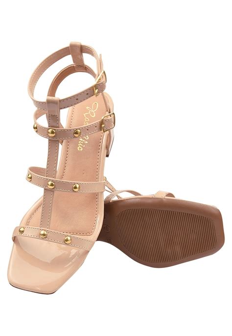 Sandália ROSA CHIC CALÇADOS Gladiadora Spike Tachinhas Bico Quadrado