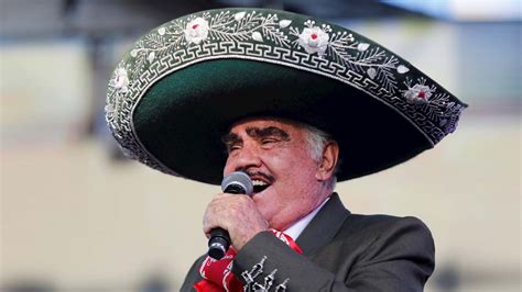 Adiós A Vicente Fernández La Leyenda De La Música Ranchera Muere A Los