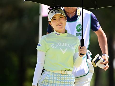 19歳の川﨑春花が逆転劇で初優勝。「ゴルフもメンタルも苦しかった」時期を乗り越え「自分でもビックリ」 Web Sportiva スポルティーバ