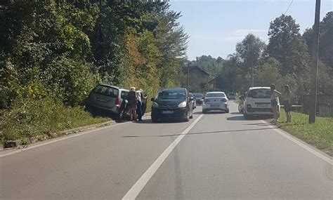 U ovom dijelu Banjaluke auto završilo izvan puta Saobraćaj može biti