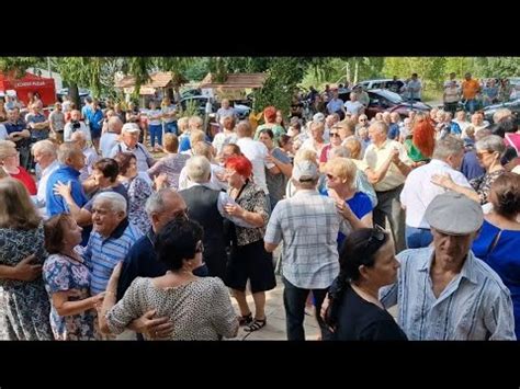 30 07 2023 POWIŚLE SIĘ BAWI tłumy na letniej potańcówce w Strychu