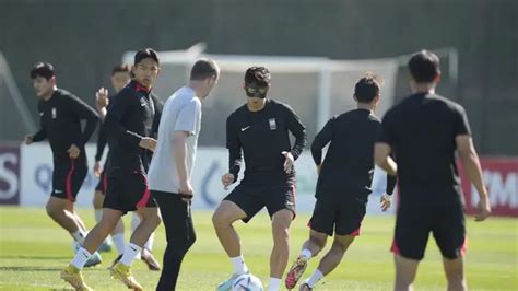 Son Heung Min Bakal Kenakan Topeng Pada Laga Korea Selatan Vs Uruguay