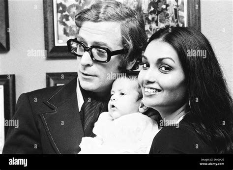 El Actor Michael Caine Y Su Esposa Shakira Mantenga Un Photocall En El