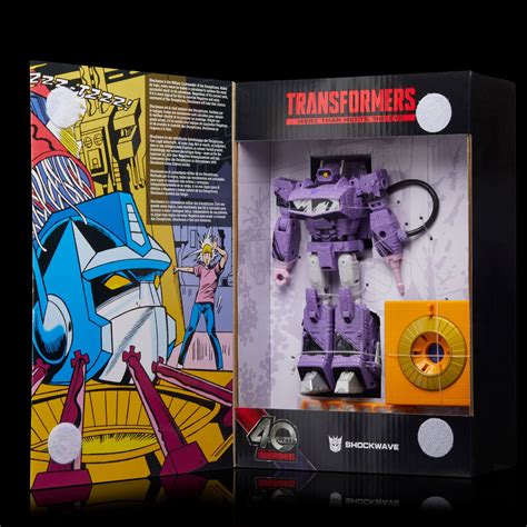 Transformers Generations 40th Anniversary Comic Edition Shockwave ...