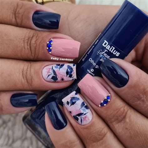 Unhas Decoradas Com Adesivo 2023 Dicas E Galeria De Fotos Faby Cardoso