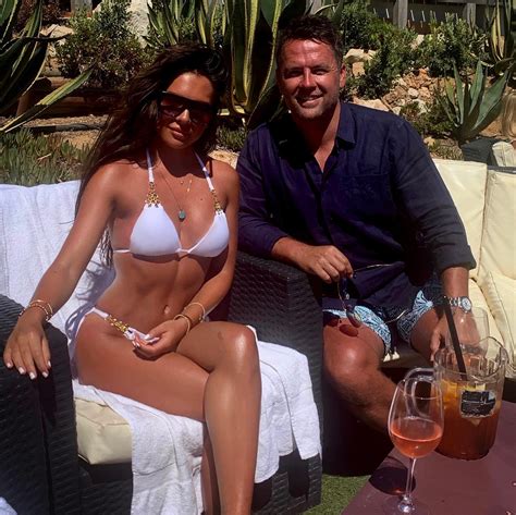 Love Island S Gemma Finally Tells The Villa About Dad Michael Owen And