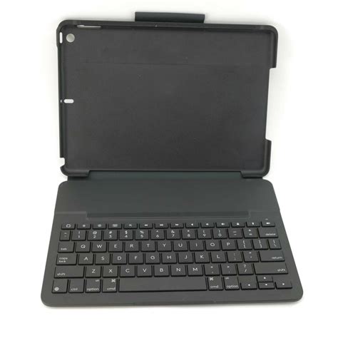 Logitech Slim Folio Case With Integrated Bluetooth Keyboard For IPad 17