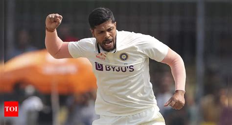 Umesh Yadav 3rd Test Day 2 Umesh Yadav Completes 100 Wickets At Home