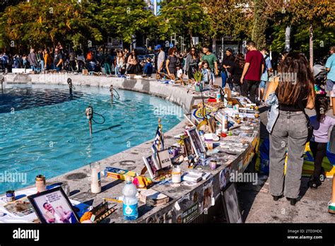 Tel Aviv Isra L D Cembre Les Gens Viennent Pour Adorer