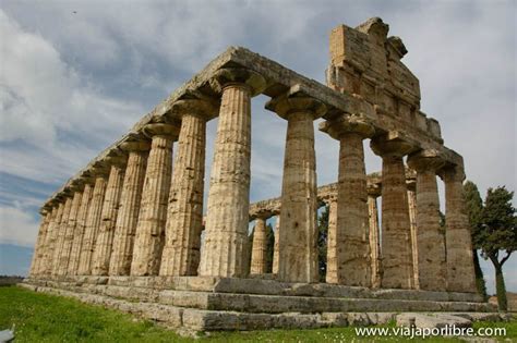 Visita a Paestum La antigua Grecia en Italia Nápoles Blog de viajes