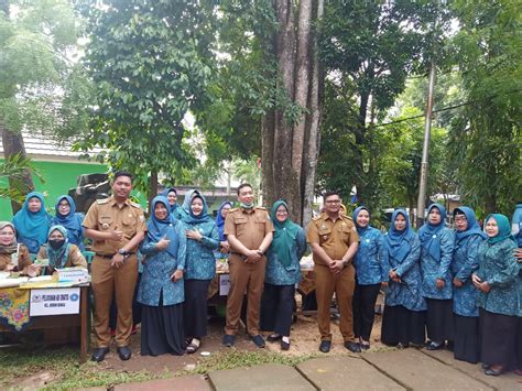 Keluarga Kebun Bunga Wakili Kecamatan Sukarami Ikuti Lomba Program