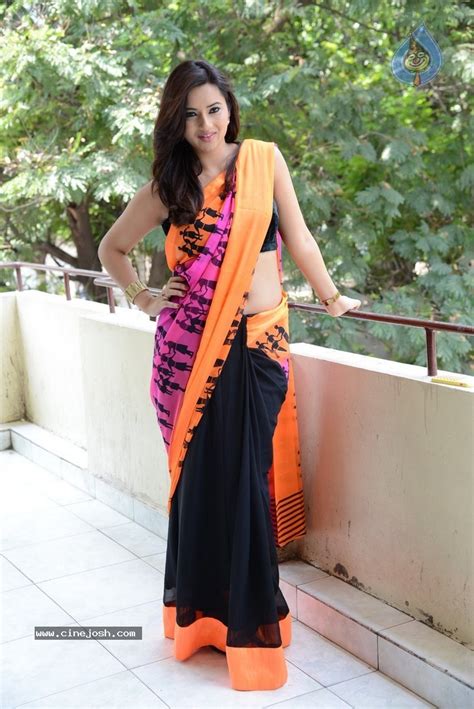 Isha Chawla Latest Hot Pics Photo Of