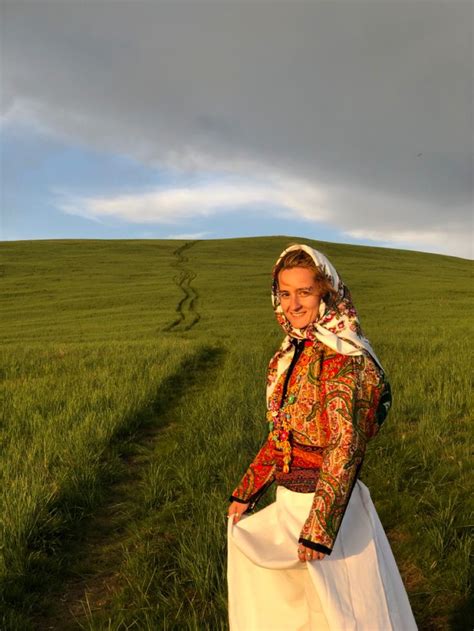 Albanian Traditional Costume From Kuk S Albanian Clothing Albania