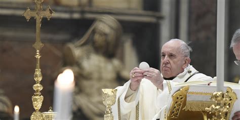 Papa Francesco Celebra La Santa Messa Nella Solennit Dell Epifania