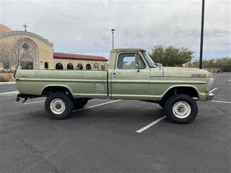 1972 Ford F250 HighBoy Pickup Green 4WD Automatic Custom Classic Ford