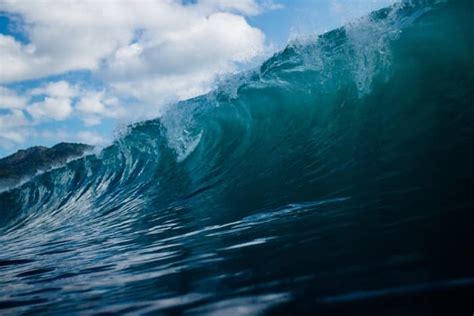 Sonhar Com Mar E Ondas Grandes - Sonhar com Mar Agitado e Ondas Grandes: o que significa em 2021?