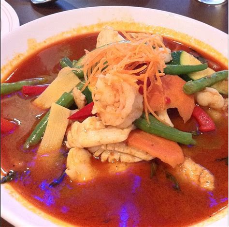 Thai Siam Cleveland Jungle Curry An Instant On The Lips