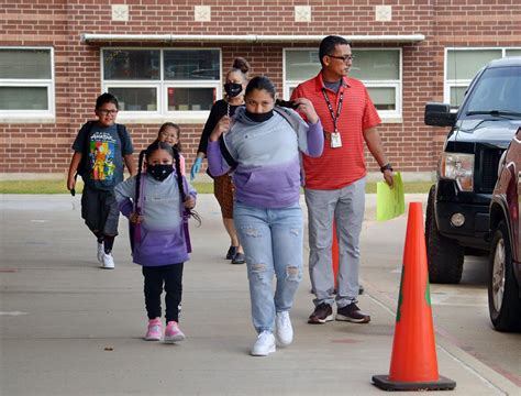 Diboll Isd Welcomes Students Back On First Day Local And State