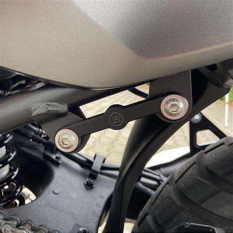 Bruudt Exhaust Hanger For Transalp Xl