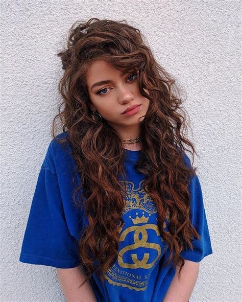 9 Amazing Cute Long Hair Curly Hairstyles