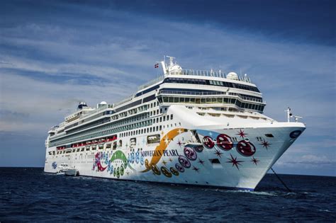 Así es el Norwegian Pearl primer crucero en llegar al puerto de Cabo Rojo