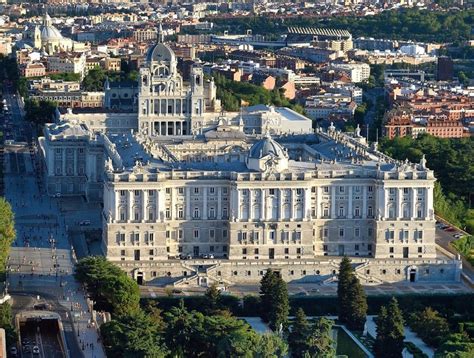 Du lịch Madrid Tây Ban Nha trái tim của lịch sử và nghệ thuật