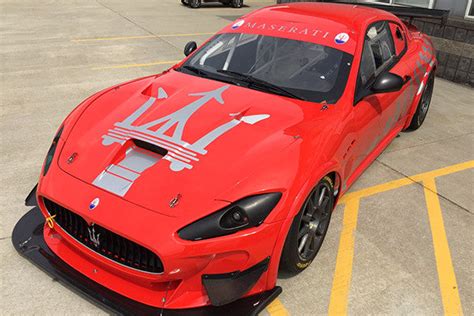 TWO MASERATI GranTurismo MC GT4 – Team Stradale