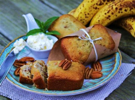 Sour Cream Banana Nut Bread Recipe Just A Pinch Recipes