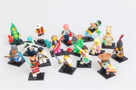 LEGO Collectible Minifigures Series 20 review