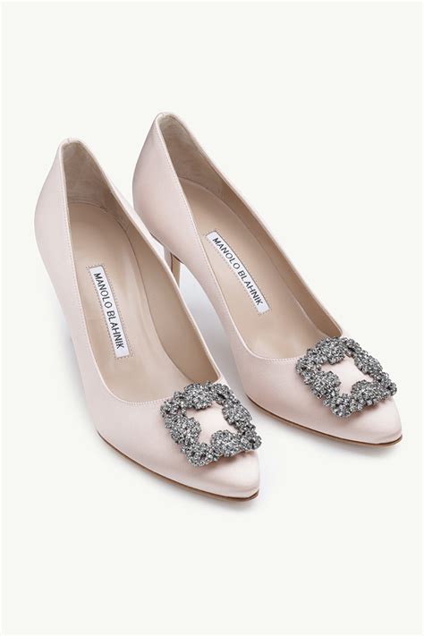 MANOLO BLAHNIK Hangisi 7cm Pumps In Dark Nude Satin With Dark Crystal