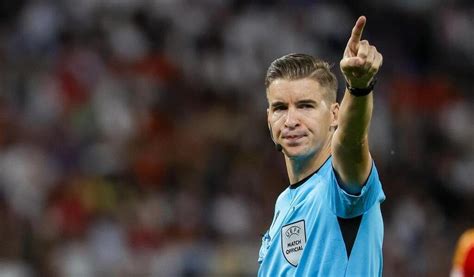 Ligue 1 François Letexier désigné arbitre du Classique entre lOM et