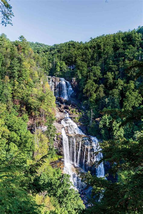 Why You Should Head to Cashiers, North Carolina This Summer