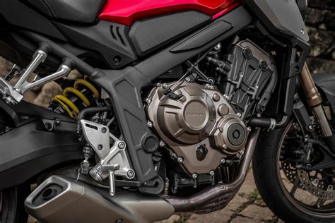 Honda lança CB 650R 2023 versão naked chega nova opção