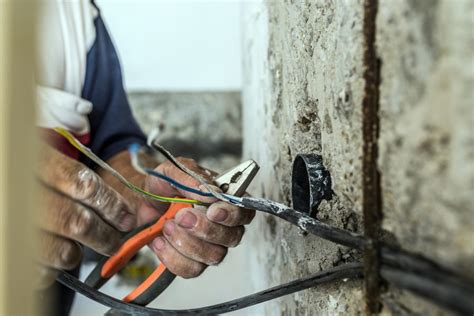 Choques El Tricos Descubra Como Socorrer A V Tima De Forma R Pida E Segura