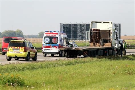 Poważny wypadek na 143 kilometrze autostrady A4 pod Wrocławiem