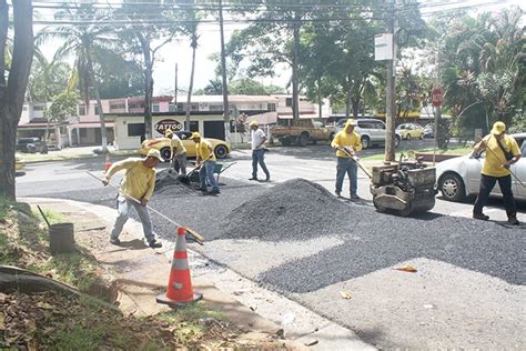 MOP Realiza Operativo Del Programa Asfaltando Tu Ciudad Nacional FM