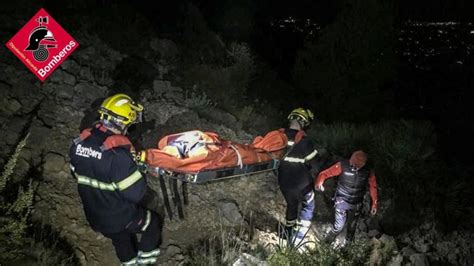 Sucesos Una Mujer Resulta Herida Mientras Hac A Senderismo En La