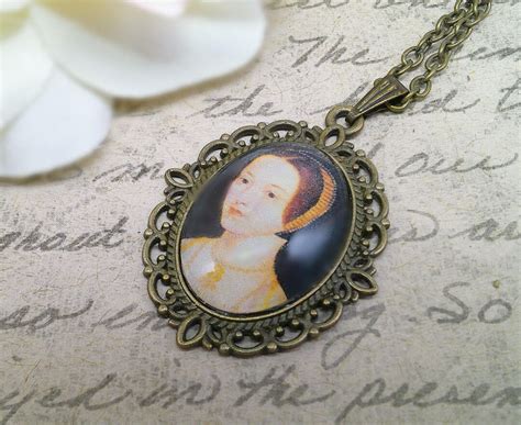 Anne Boleyn Pendant Necklace, Queen of England, the Tudors, Wives of Henry the Eighth, Anne