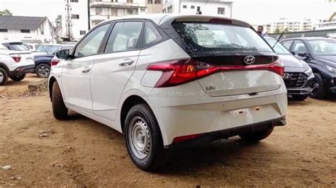 2021 Hyundai I20 Era Base Variant Detailed First Look Interiors Exteriors