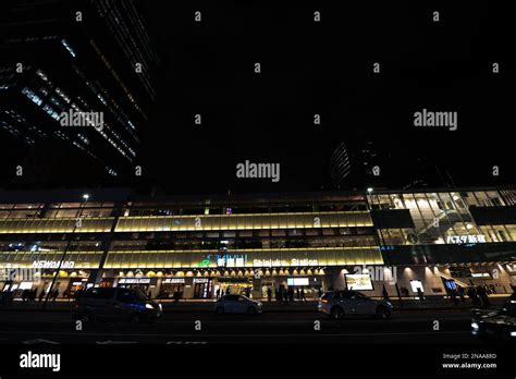 Japan Shinjuku Station Hi Res Stock Photography And Images Alamy