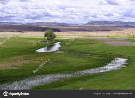 Mongolian Landscape Mountain Steppe River Western Mongolia — Stock ...