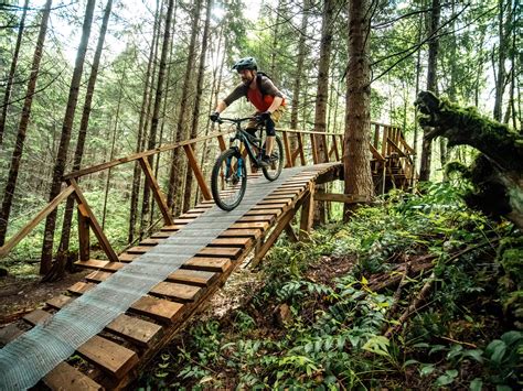 mountain biking rental  vancouver island   adventure rentals