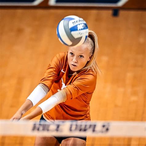 Texas Volleyball - The Road to Greatness | His Huddle