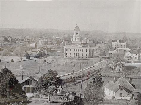 Downtown Maryville TN & Blount County Court House