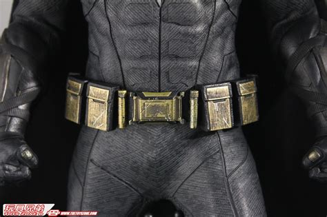 Hot Toys正義聯盟蝙蝠俠 Batman 實物樣辦登場 Toys Zone D 玩具兄弟 Figures Price List Reviews