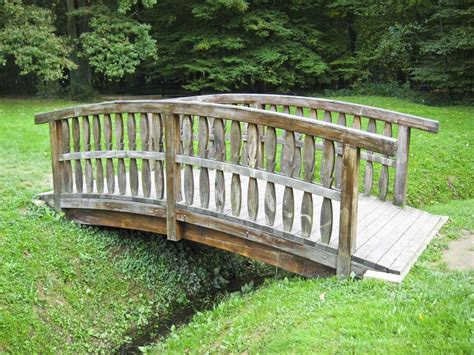 Best Wooden Garden Bridge Plans - HOW TO MAKE – DIY