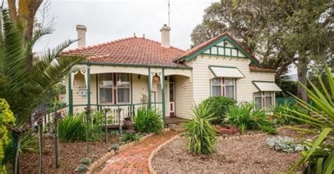 10 Of The Cheapest Towns In Victoria To Buy A House