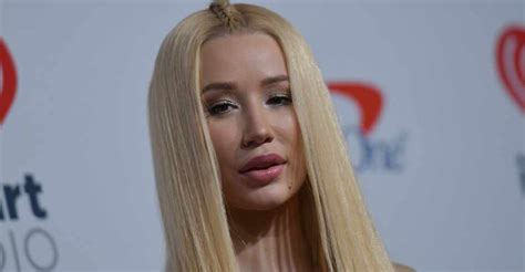 Singer Iggy Azalea Robbed Of 366 000 Worth Of Jewellery Virgin Radio