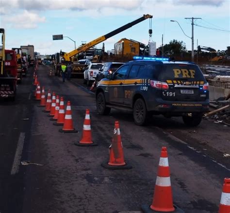 Entorno Da Ponte Sobre O Rio Dos Sinos Na BR 116 RS Recebe Melhorias